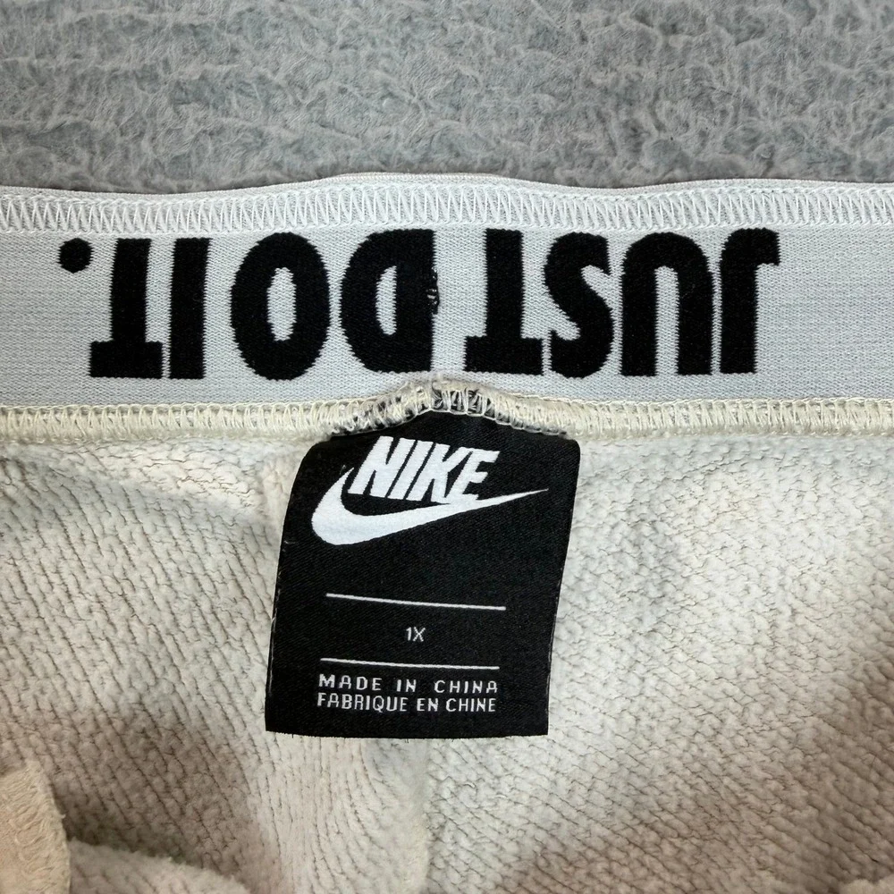 Nike Sportswear Essential Joggers Oatmeal Heather Women 1X Sweatpants Logo